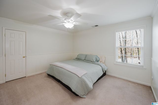 1015 WOODLANDS COVE, Hoover, AL 35080