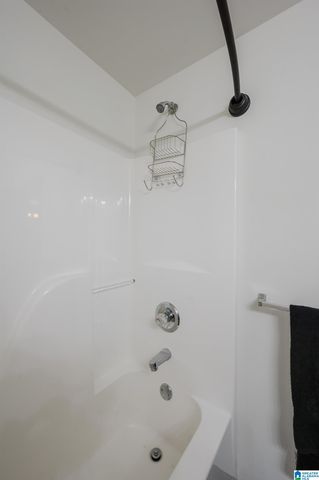 1015 WOODLANDS COVE, Hoover, AL 35080