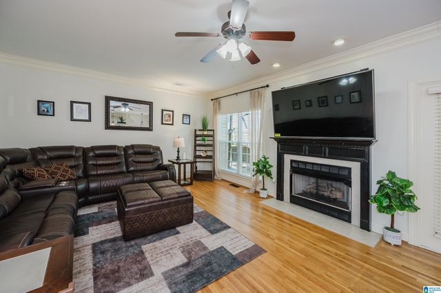 1015 WOODLANDS COVE, Hoover, AL 35080