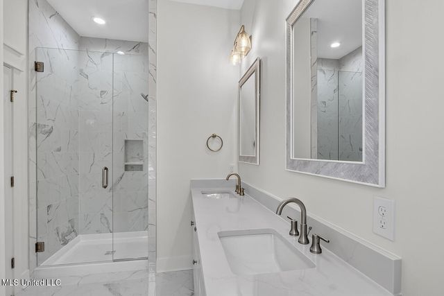 124 Court Street, 304, Bay Saint Louis, MS 39520