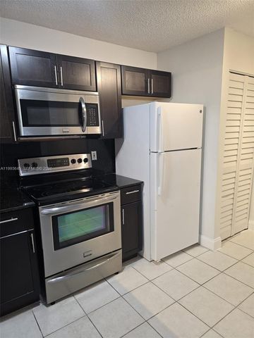 14272 SW 121st Place 9, Miami, FL 33186