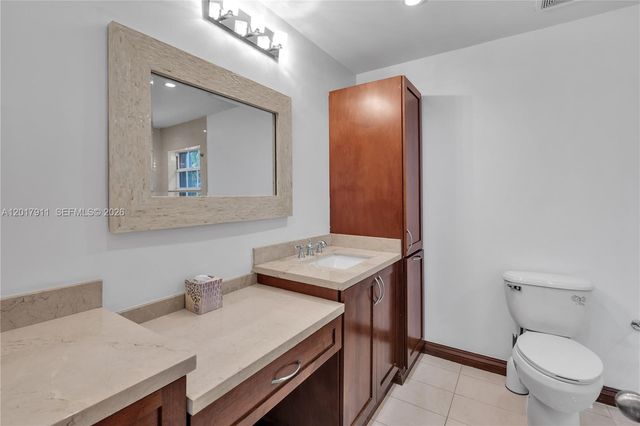 7811 SW 9th Ter, Miami, FL 33144