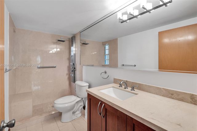7811 SW 9th Ter, Miami, FL 33144