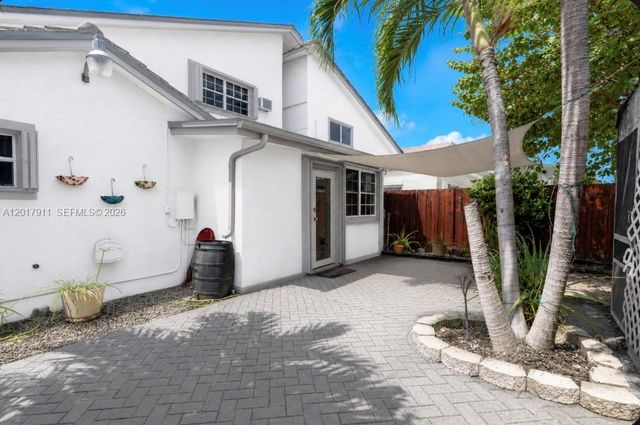 7811 SW 9th Ter, Miami, FL 33144