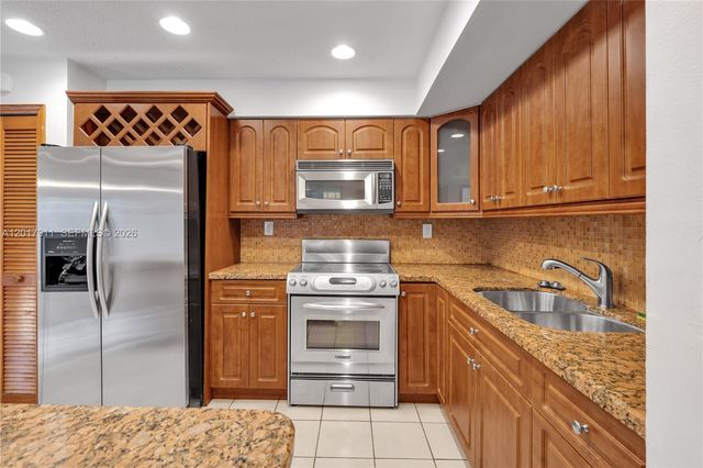 7811 SW 9th Ter, Miami, FL 33144