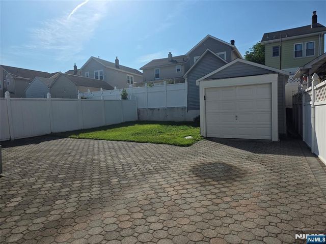 9 Hillside Place, North Arlington, NJ 07031