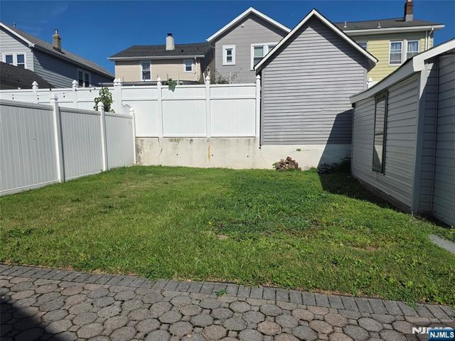 9 Hillside Place, North Arlington, NJ 07031