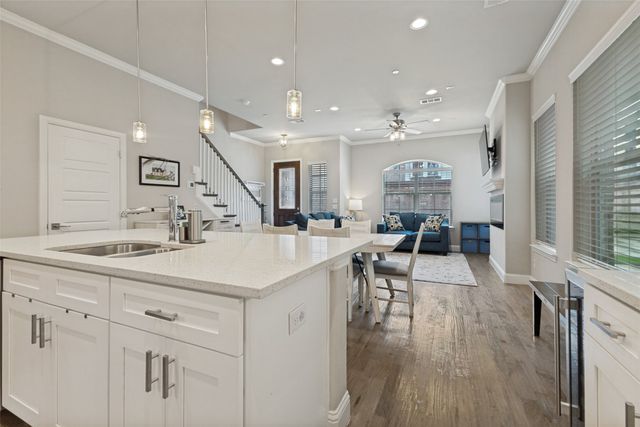 2921 Lindale Drive, Carrollton, TX 75010