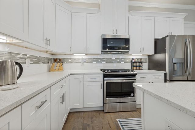 2921 Lindale Drive, Carrollton, TX 75010