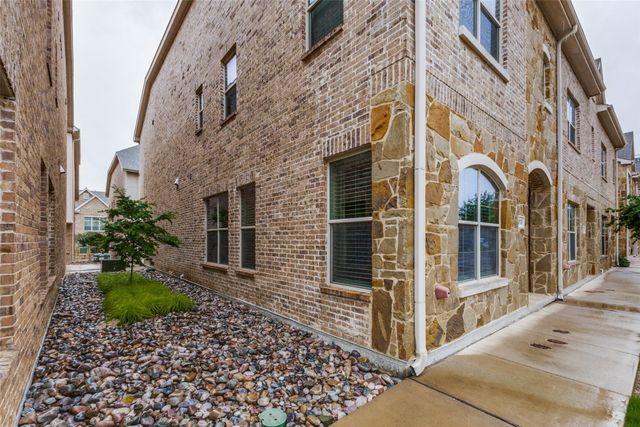 2921 Lindale Drive, Carrollton, TX 75010