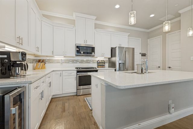 2921 Lindale Drive, Carrollton, TX 75010