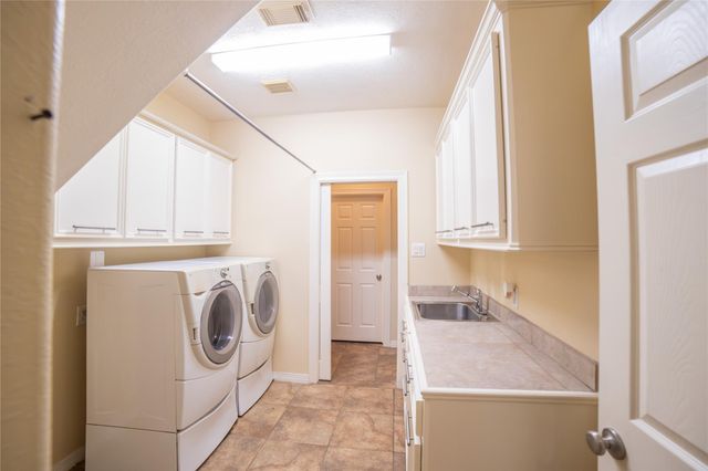 1107 Du Barry Lane, Houston, TX 77018