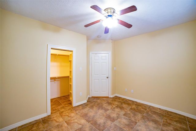 1107 Du Barry Lane, Houston, TX 77018