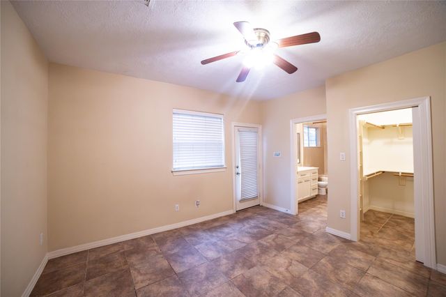 1107 Du Barry Lane, Houston, TX 77018