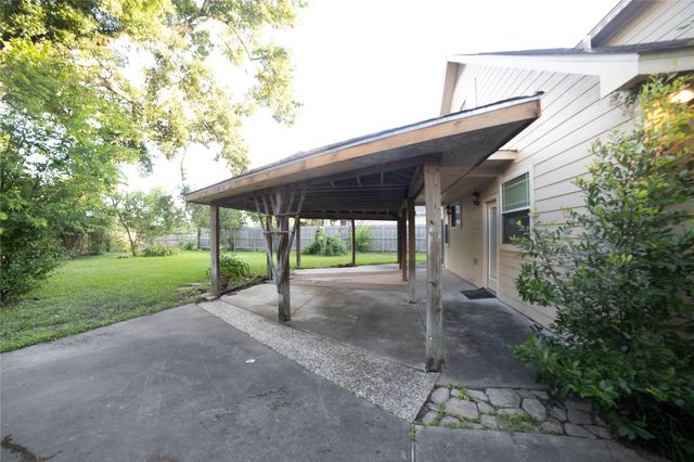 1107 Du Barry Lane, Houston, TX 77018