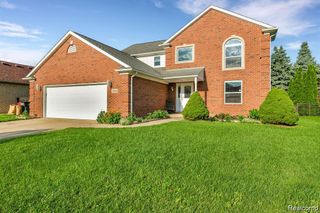 41664 Stonehenge Manor Drive, Clinton Charter Township, MI 48038
