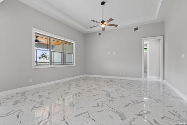 490 North Star Dr, Bandera, TX 78003