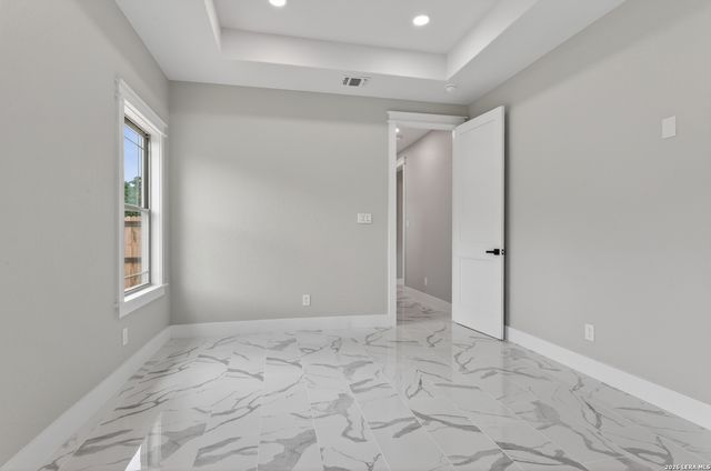 490 North Star Dr, Bandera, TX 78003