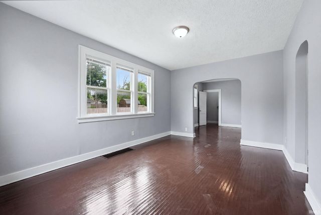 3926 Avondale Drive, Fort Wayne, IN 46806