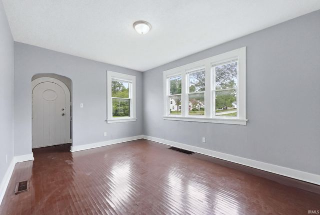 3926 Avondale Drive, Fort Wayne, IN 46806