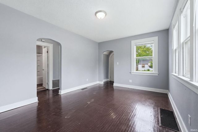 3926 Avondale Drive, Fort Wayne, IN 46806