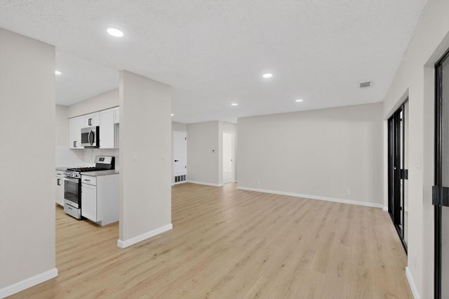 503 Maddox Loop, Rio Communities, NM 87002