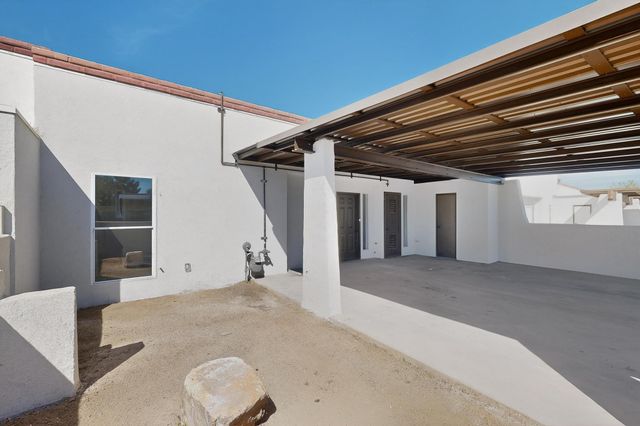 503 Maddox Loop, Rio Communities, NM 87002