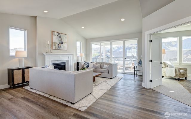 651 S Juli Avenue, East Wenatchee, WA 98802