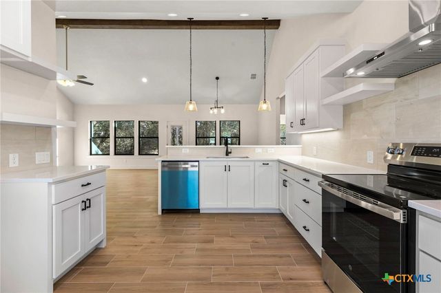 1595 Rocky Ridge Loop, Canyon Lake, TX 78133