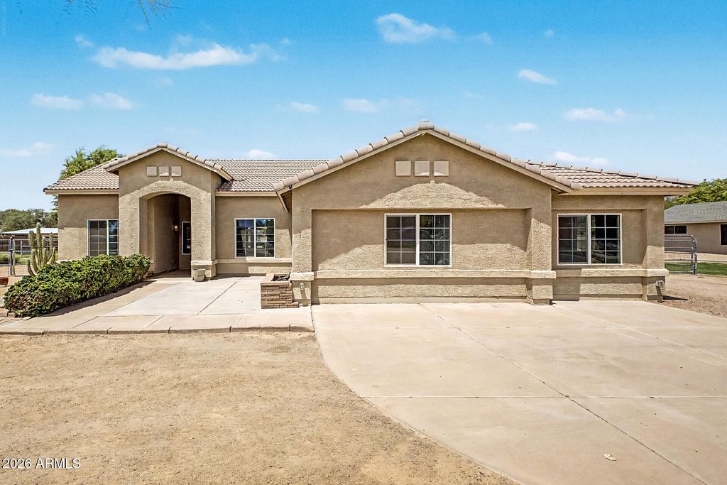 25288 W ILLINI Street, Buckeye, AZ 85326