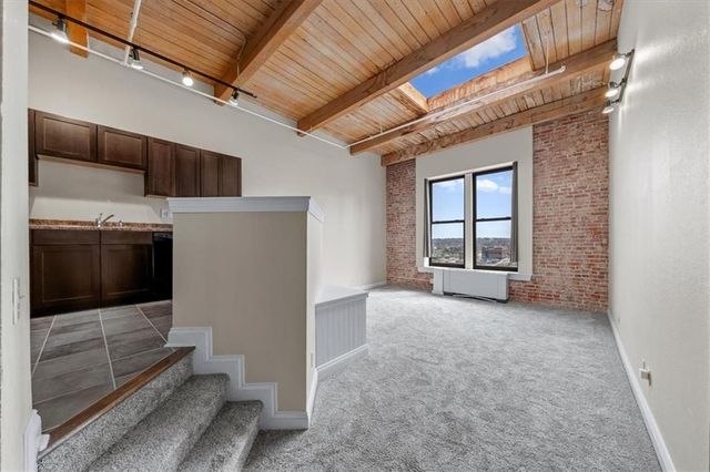 308 W 8th Street 712, Kansas City, MO 64105