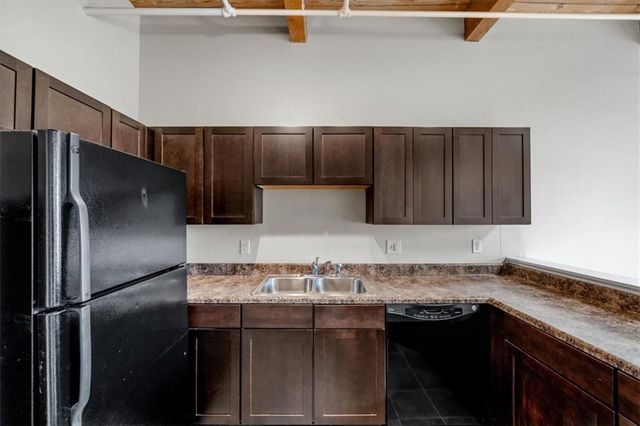 308 W 8th Street 712, Kansas City, MO 64105