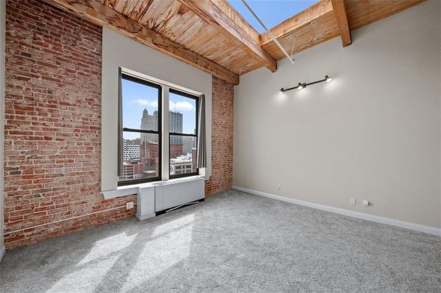 308 W 8th Street 712, Kansas City, MO 64105