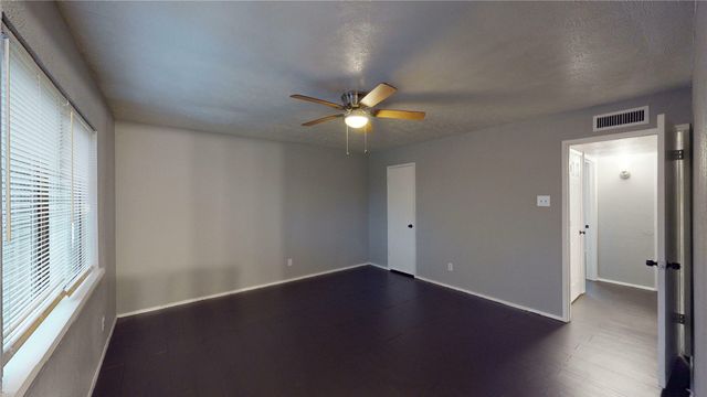 3233 Chancellorsville Drive, Forest Hill, TX 76140