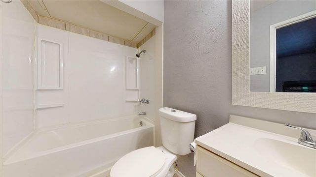 3233 Chancellorsville Drive, Forest Hill, TX 76140