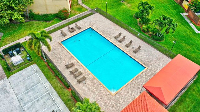 22976 Oxford Place C, Boca Raton, FL 33433