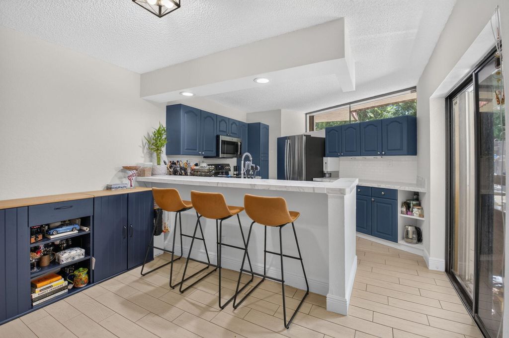 22976 Oxford Place C, Boca Raton, FL 33433