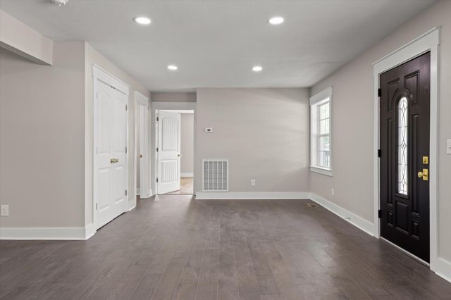 325 10th Street W, Jasper, TN 37347