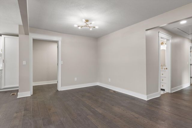 325 10th Street W, Jasper, TN 37347