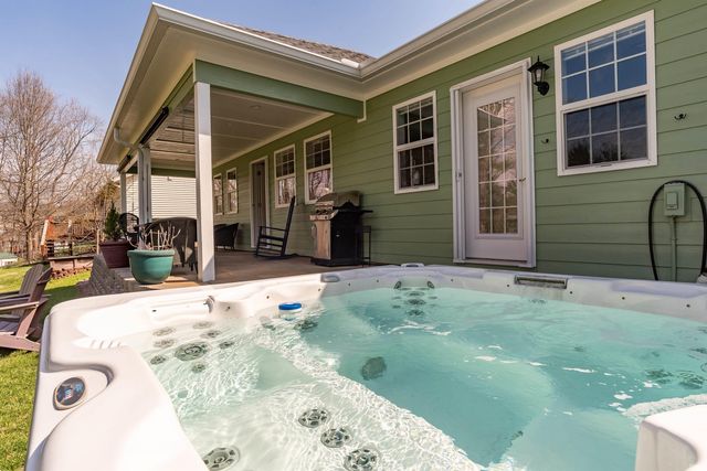 4335 N Rindle Lane, Bloomington, IN 47404