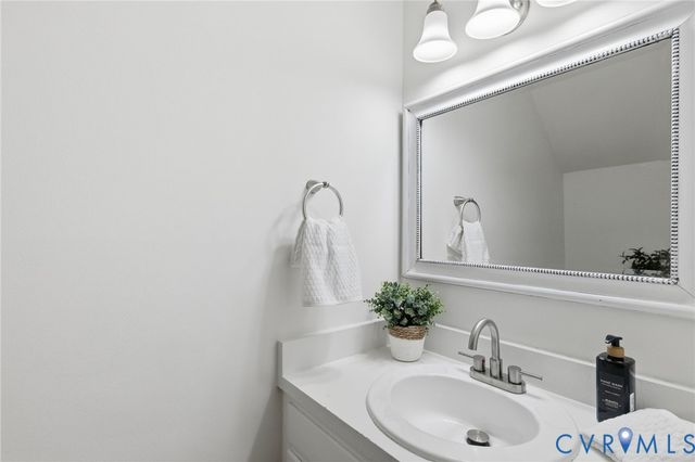 3106 Quail Hill Dr, Midlothian, VA 23112