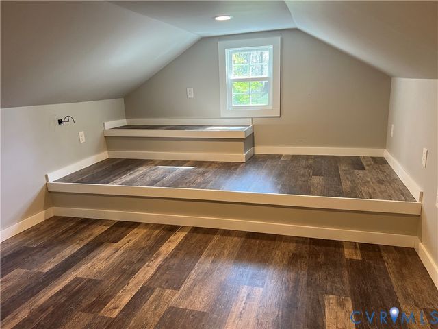 3106 Quail Hill Dr, Midlothian, VA 23112