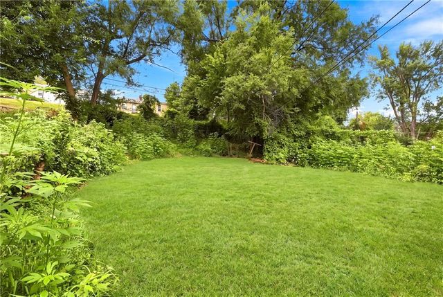 4014 Monroe Avenue, Kansas City, MO 64130