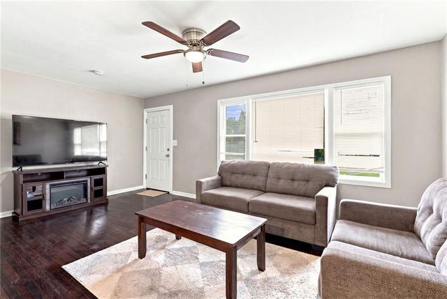 4014 Monroe Avenue, Kansas City, MO 64130