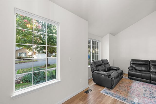 3721 30th Avenue SE, Olympia, WA 98501