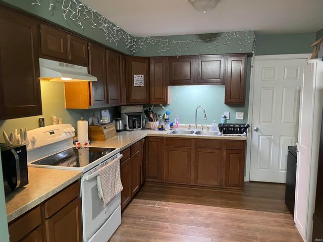 1708 W Glenn Ellyn Drive, Muncie, IN 47304