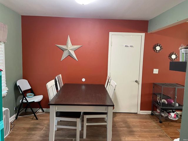 1708 W Glenn Ellyn Drive, Muncie, IN 47304