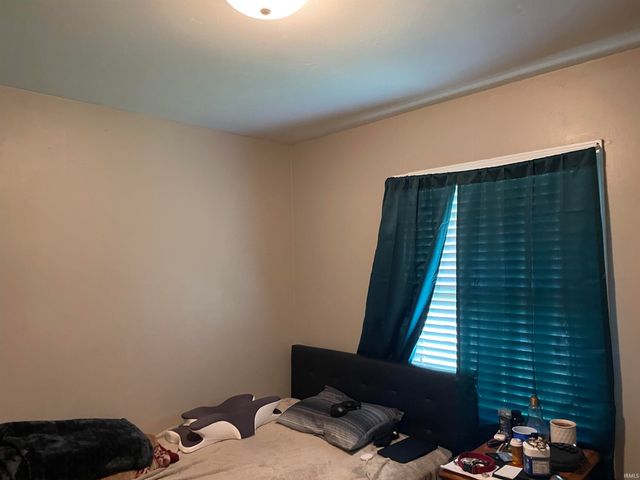 1708 W Glenn Ellyn Drive, Muncie, IN 47304