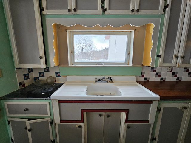 32 Prospect Rock Road, Johnson, VT 05656