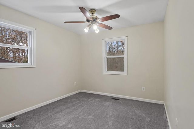 11013 FOREST HOLLOW DR, Bumpass, VA 23024